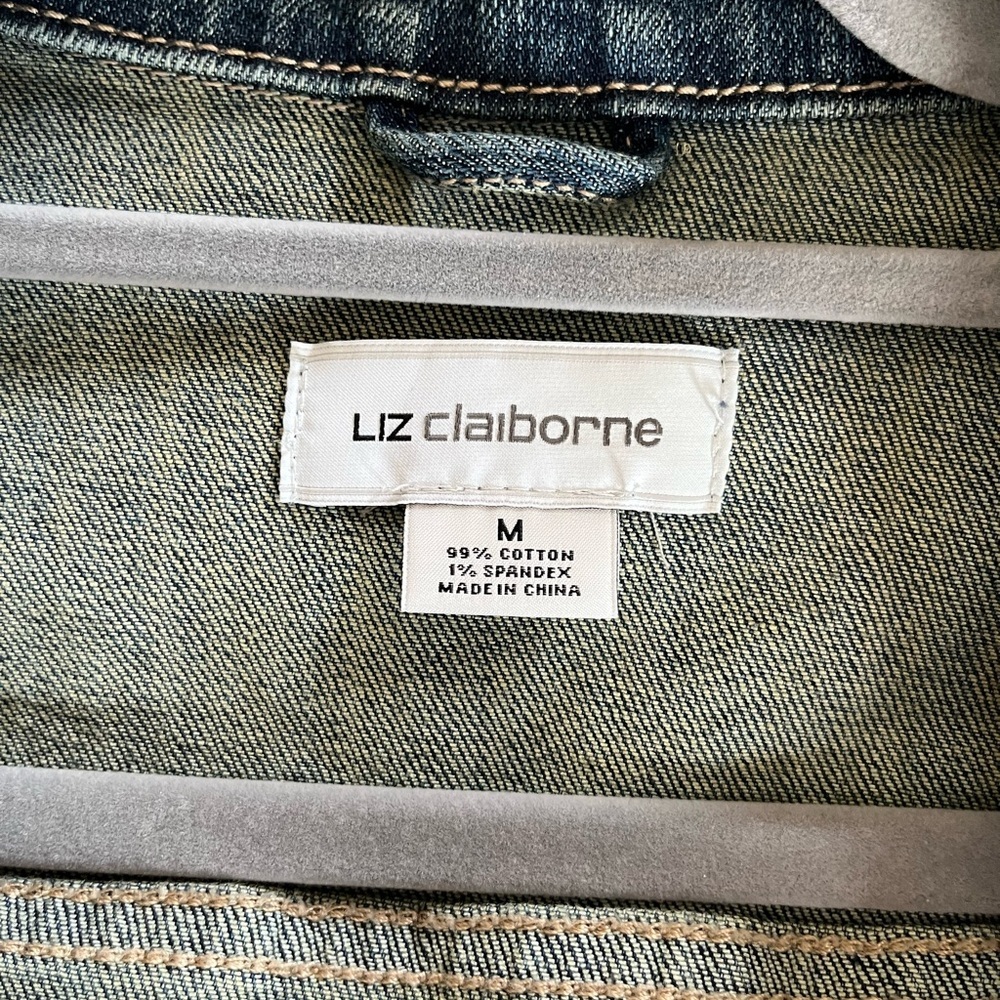 Liz Claiborne Faded Distressed Denim Jacket Women’s Size Medium - Picture 14 of 16